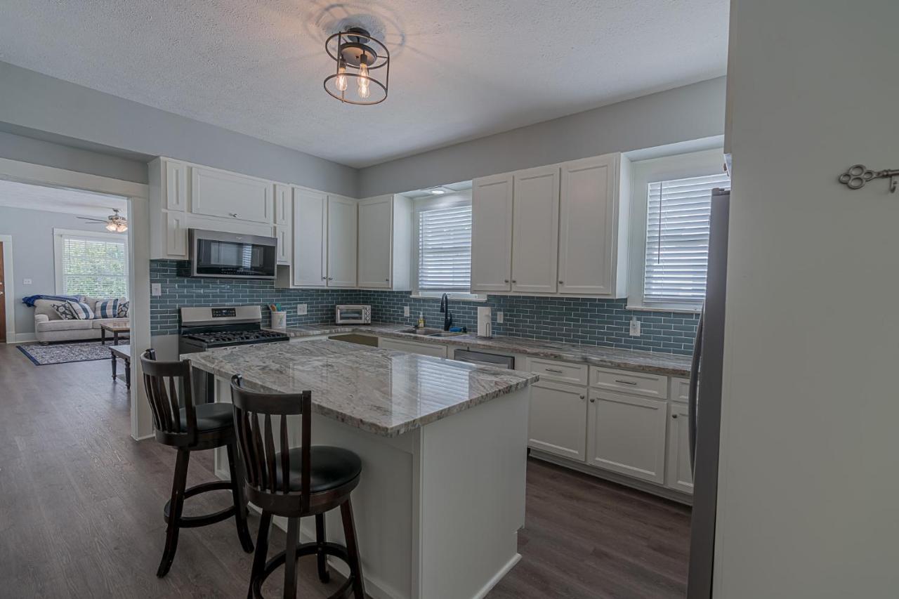 Uptown Cottage Newly Updated Home Near The Strand Galveston Harbor And Utmb Екстер'єр фото