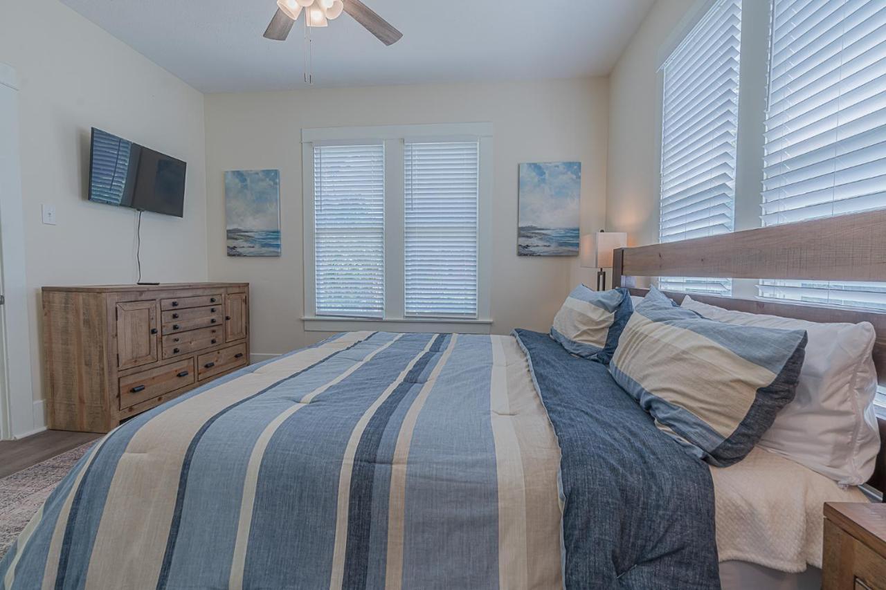 Uptown Cottage Newly Updated Home Near The Strand Galveston Harbor And Utmb Екстер'єр фото